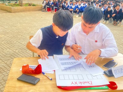 SÔI NỔI SÂN CHƠI TRÍ TUỆ "ĐƯỜNG LÊN ĐỈNH OLYMPIA" NĂM HỌC 2025 - 2026: KHI CÔNG NGHỆ GIAO THOA CÙNG KỸ NĂNG